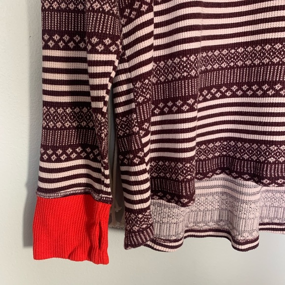 Aerie Striped Fair Isle Thermal with Thumb Holes - Picture 8 of 10